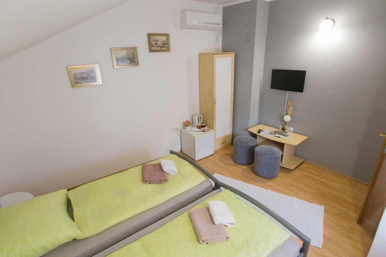 Guest House Stari Mostar Esterno foto