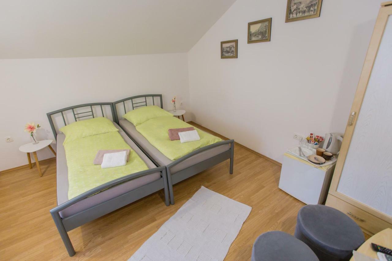 Guest House Stari Mostar Esterno foto