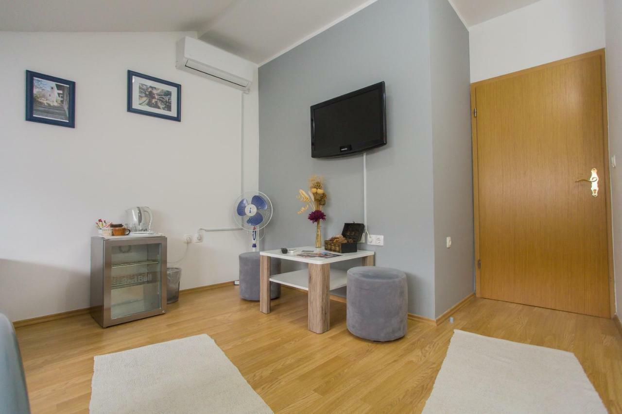 Guest House Stari Mostar Esterno foto