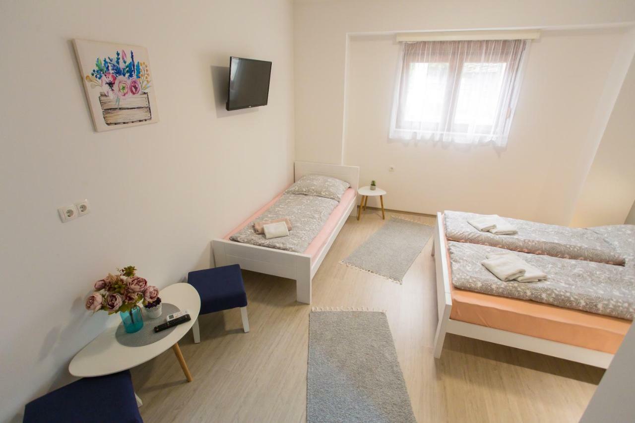 Guest House Stari Mostar Esterno foto